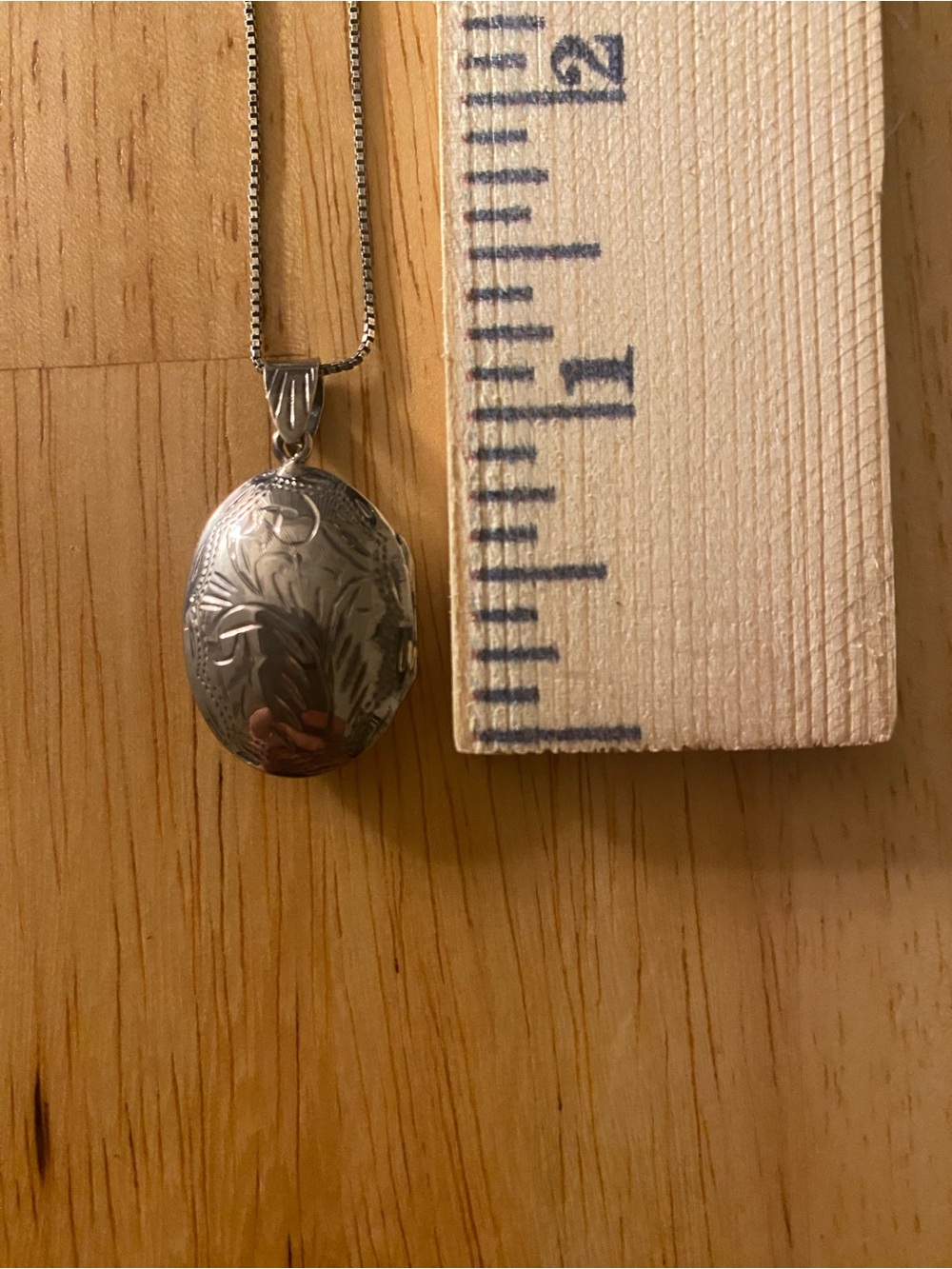 Vintage Sterling Silver with Intricate Engraving Oval Locket Necklace - Silver - Picture 5 of 7